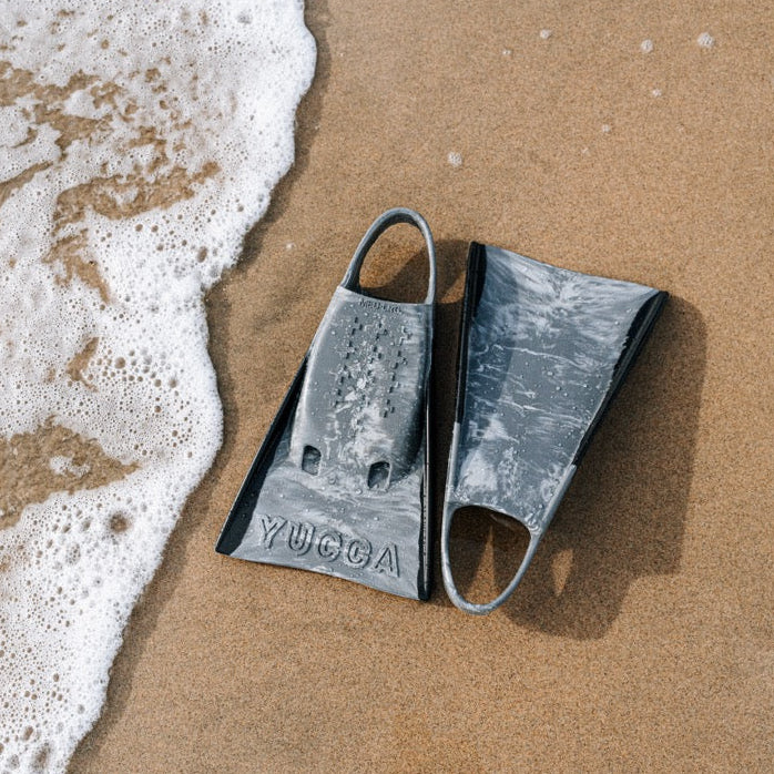 Yucca Obsidian Short Blade Fins - Super Flex - Yucca Fins